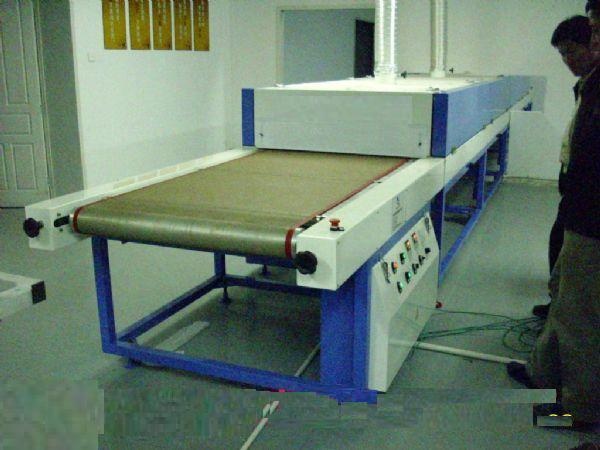 四氟輸送帶、鐵氟龍輸送帶與特氟龍高溫輸送帶 特性、應用與通用件選擇