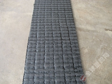 阻燃輸送帶 橡膠片科技在工業(yè)傳動(dòng)中的關(guān)鍵應(yīng)用